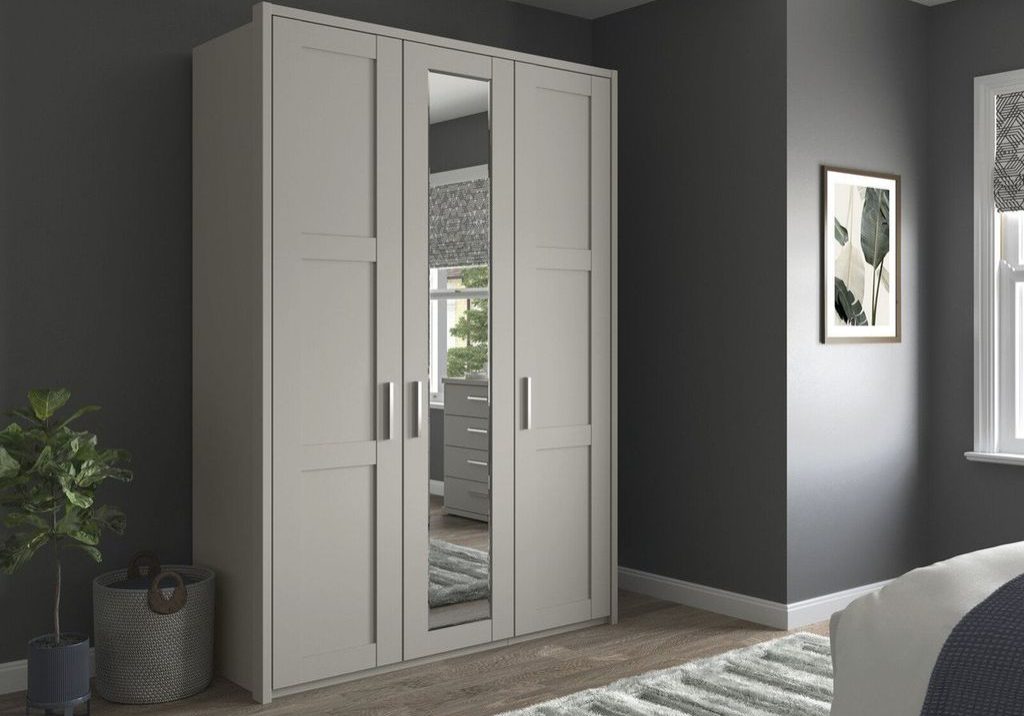 hinged8 Taupe Carmen With Silver Mirror Glazing